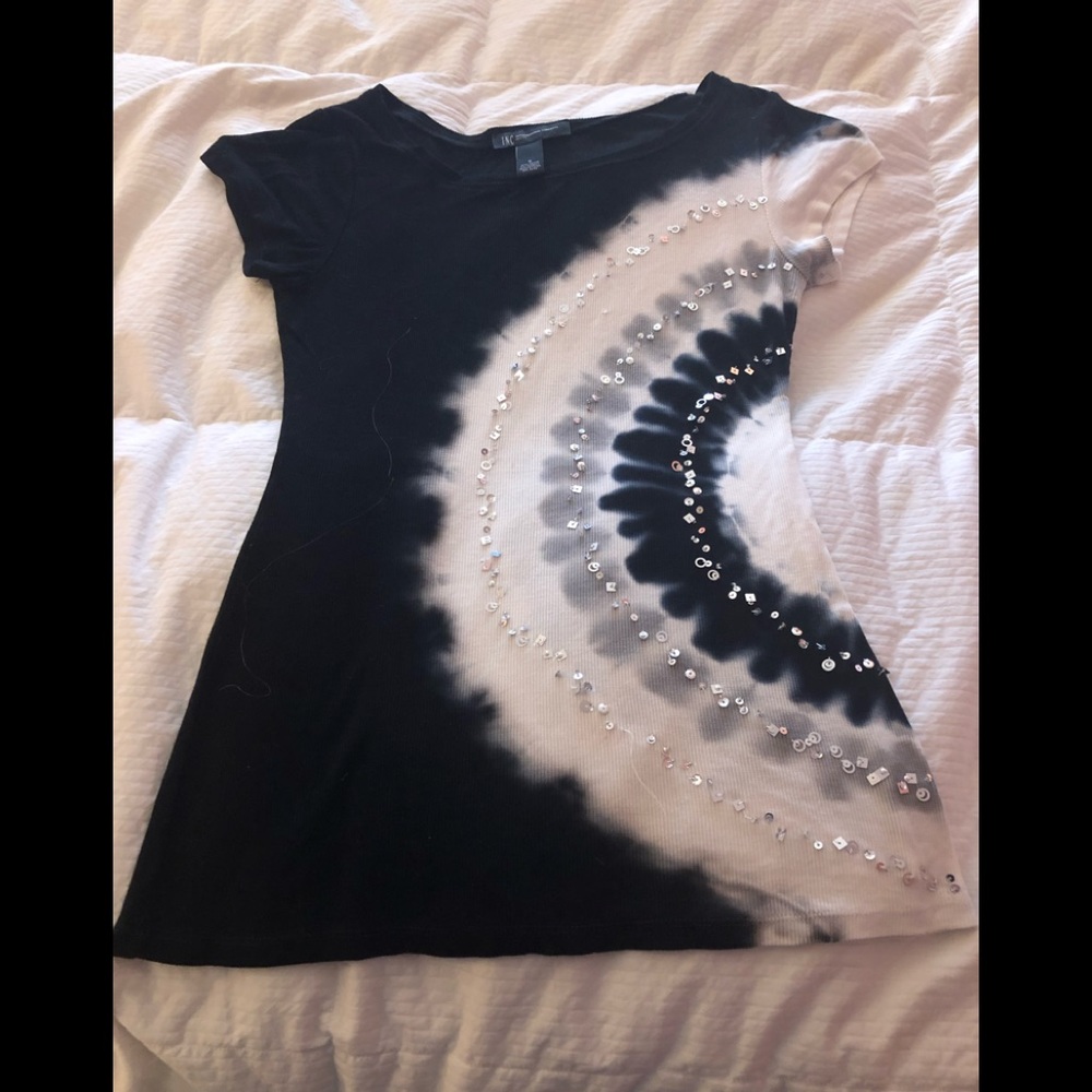 T- shirt